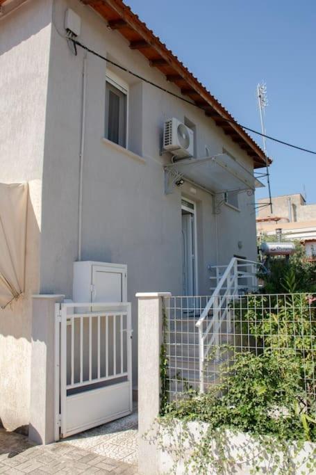 Anadora 2: Hospitable Stone House With Yard Alexandrópolis Exterior foto