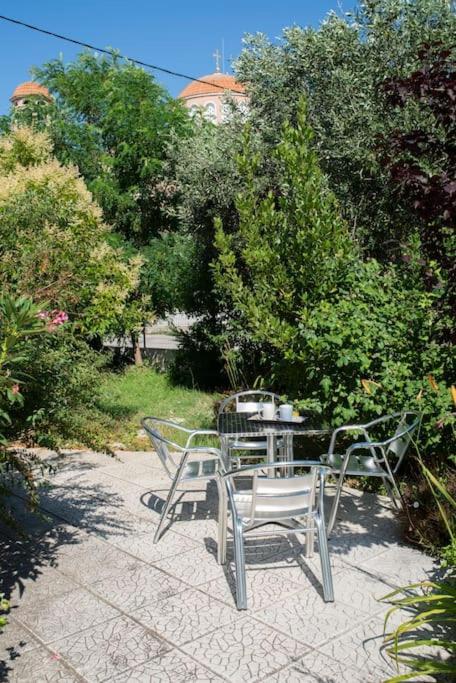 Anadora 2: Hospitable Stone House With Yard Alexandrópolis Exterior foto