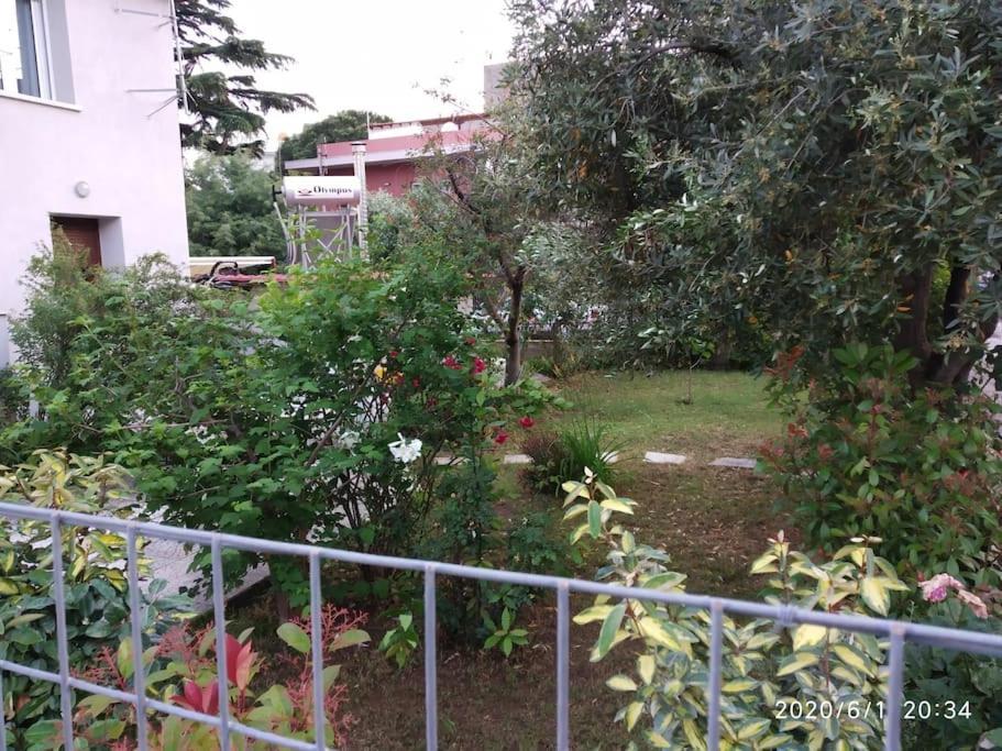 Anadora 2: Hospitable Stone House With Yard Alexandrópolis Exterior foto