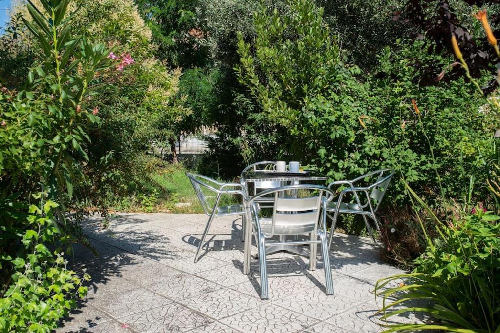 Anadora 2: Hospitable Stone House With Yard Alexandrópolis Exterior foto